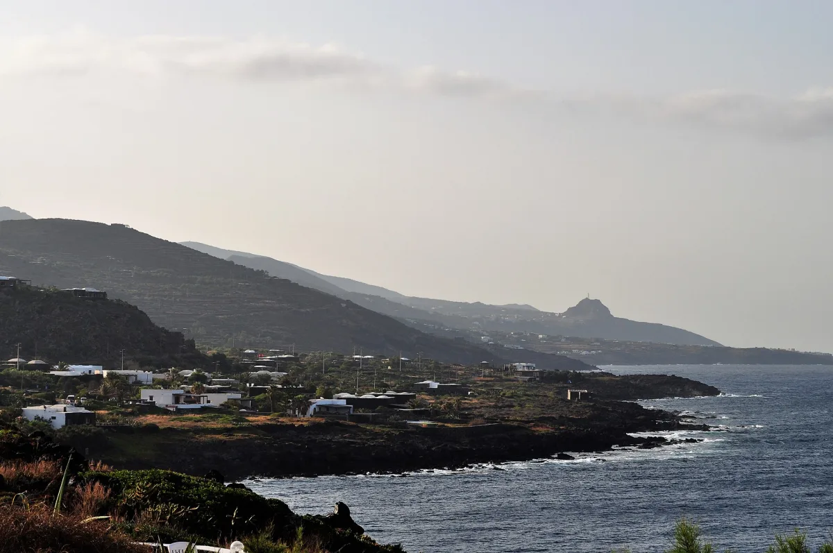 I migliori punti per il tramonto Pantelleria: guida pratica 2026